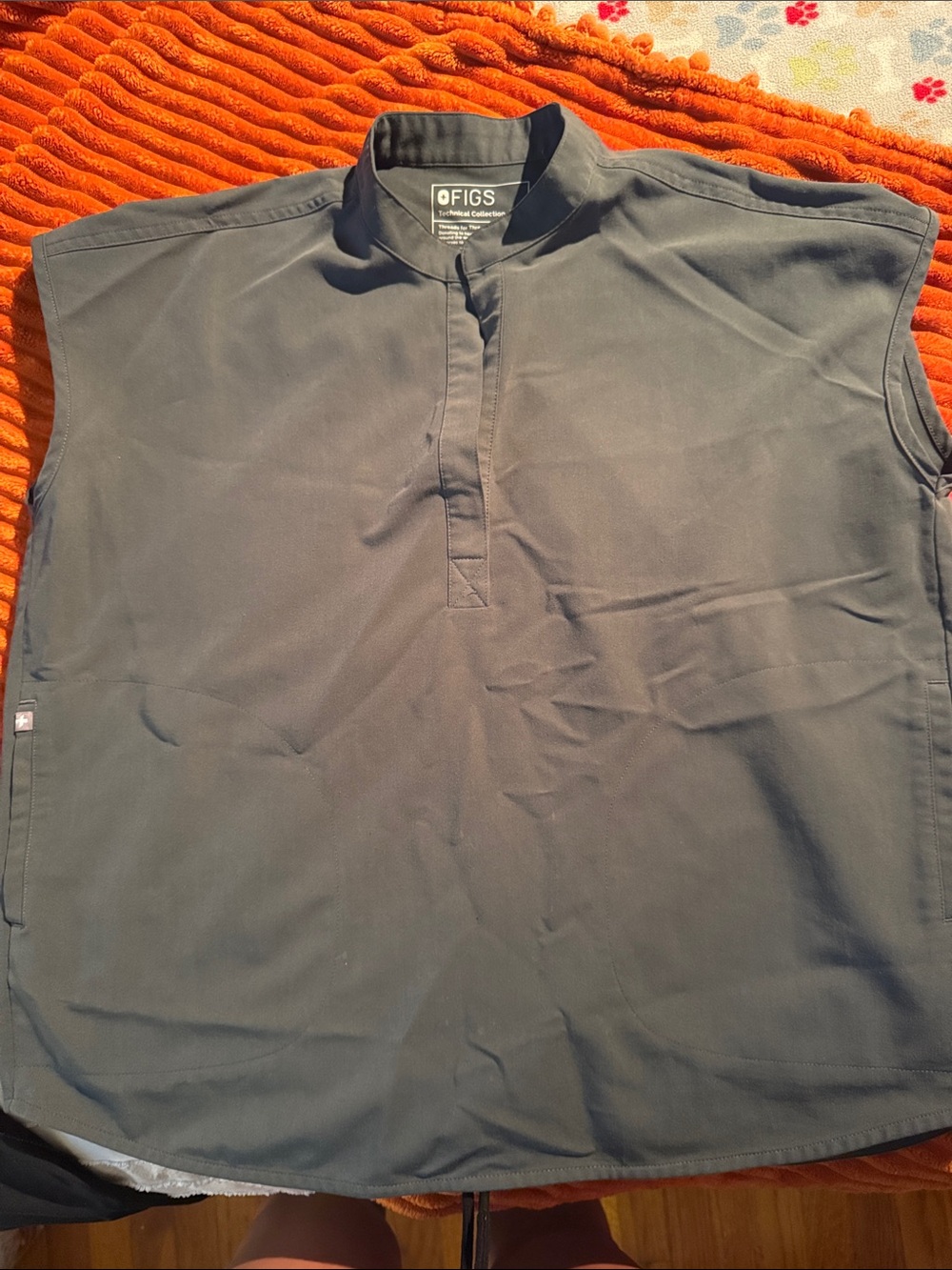 Figs Scrub Top